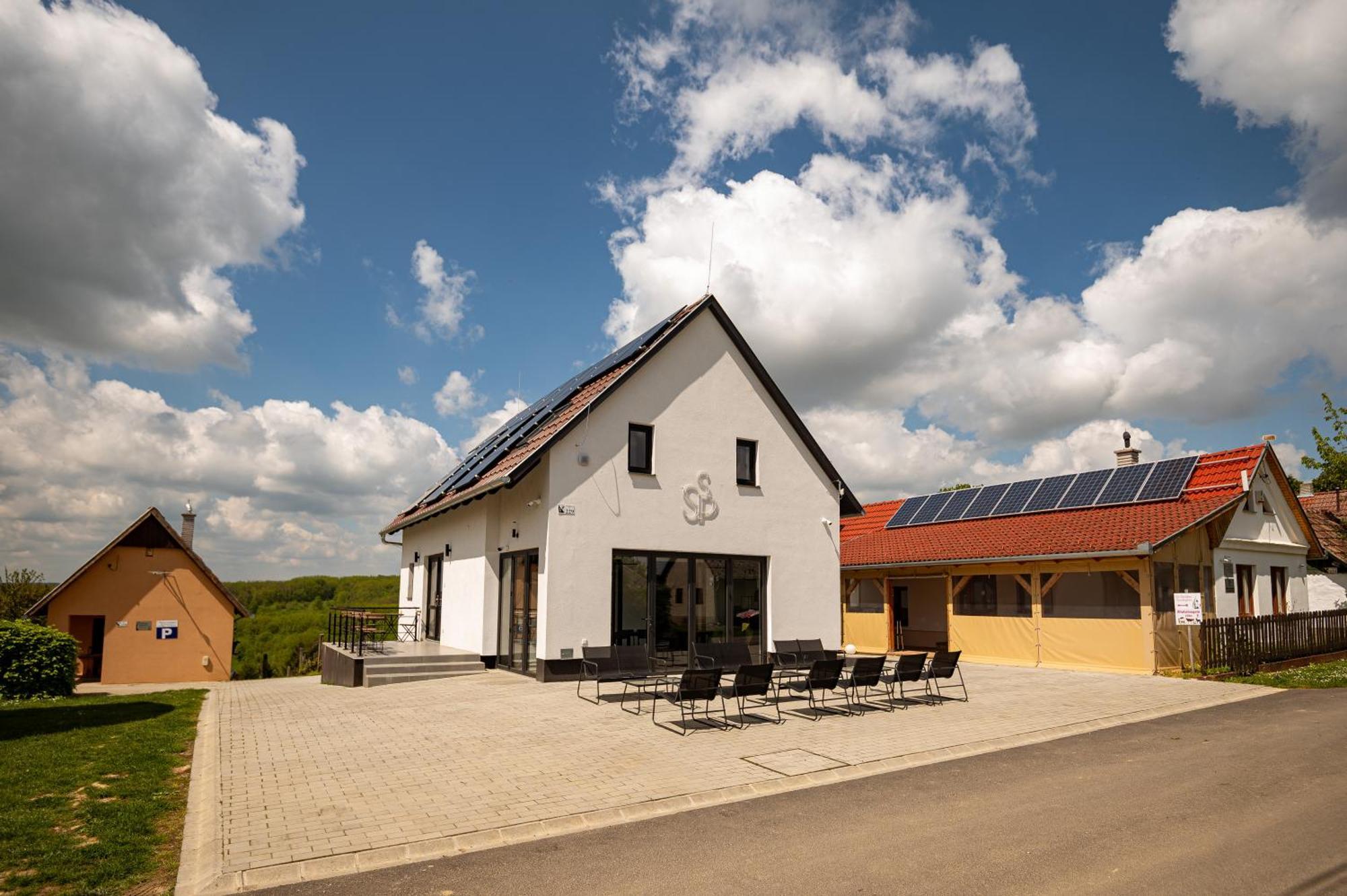 Foerhenc Wine House & Guesthouses I-Ii-Iii Nagykanizsa Bagian luar foto