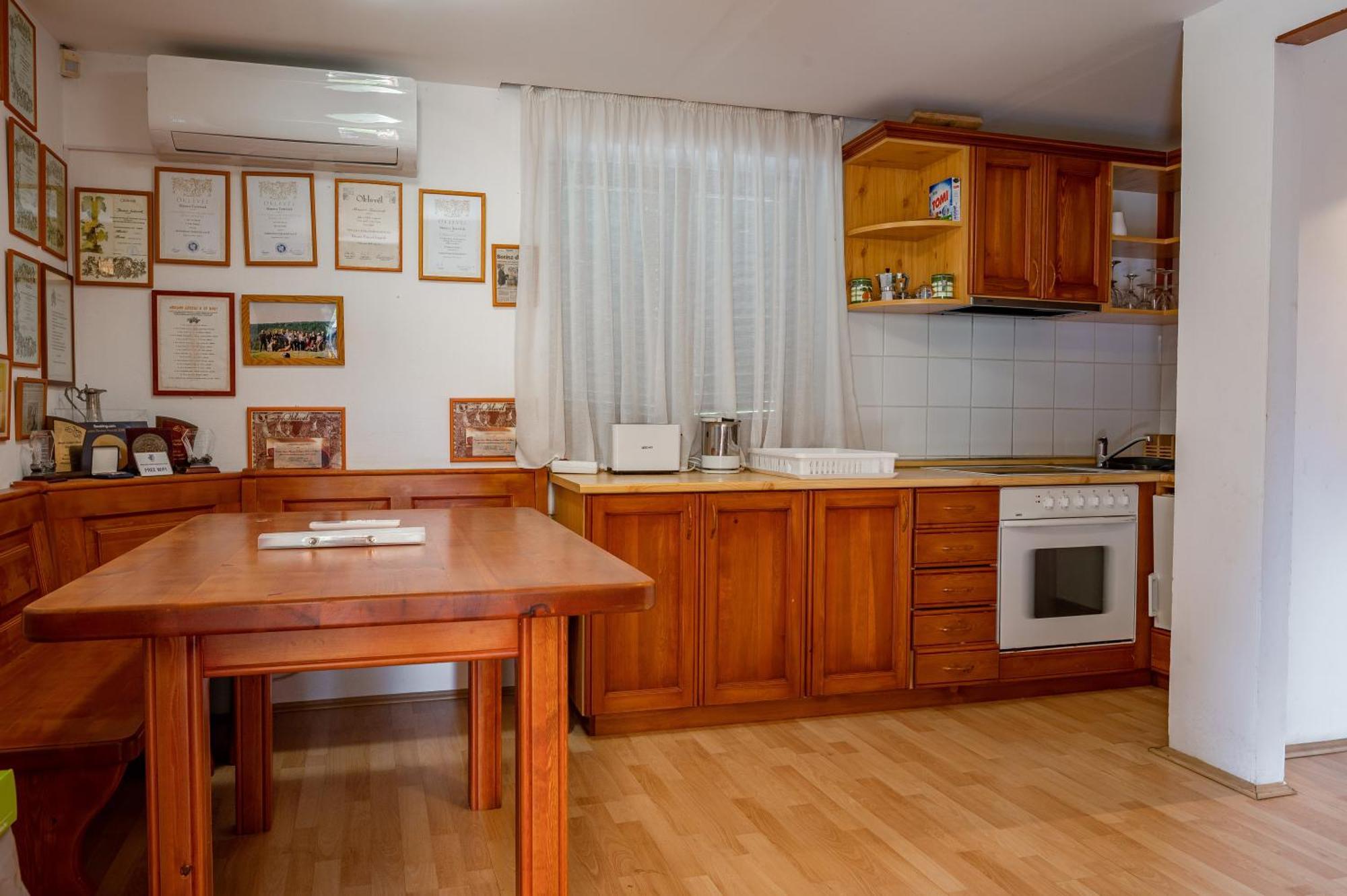 Foerhenc Wine House & Guesthouses I-Ii-Iii Nagykanizsa Bagian luar foto